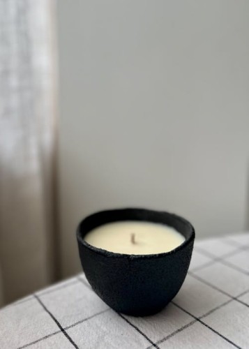 świeca sojowa ceramiczna czarna (1).JPG