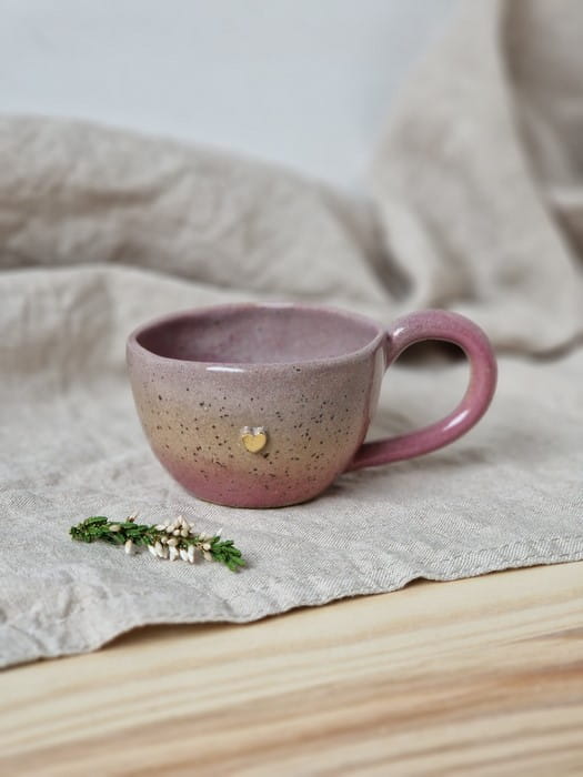 szaro różówa filiżanka do espresoo.jpg