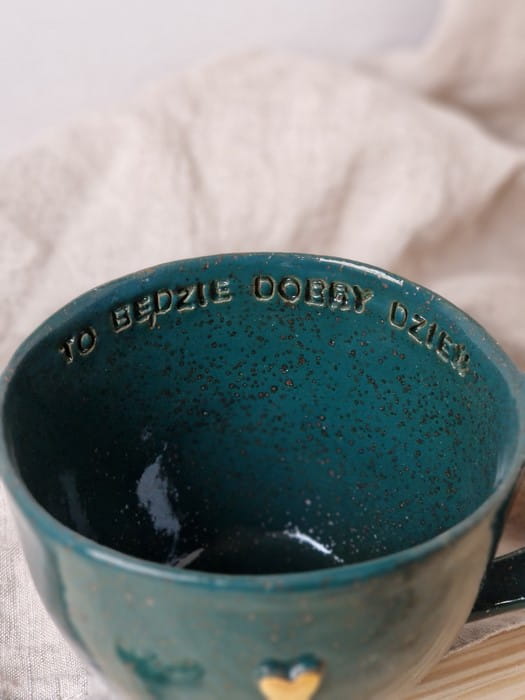 Morski kubek ceramiczny 400 ml handmade, widok pod kątem