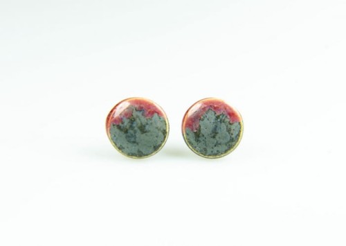 kolczyki ceramiczne szaro-fuksjowe (2).jpg