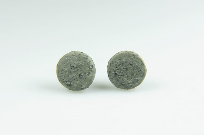 kolczyki ceramiczne szare kamienne (8).jpg