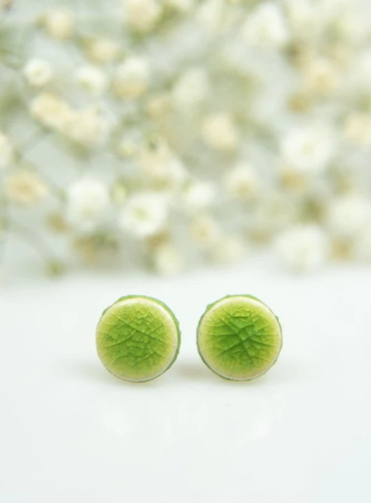 kolczyki ceramiczne jasnozielone (1).jpg