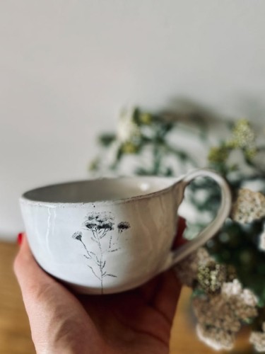 filiżanka ceramiczna z krwawnikiem (2).jpg