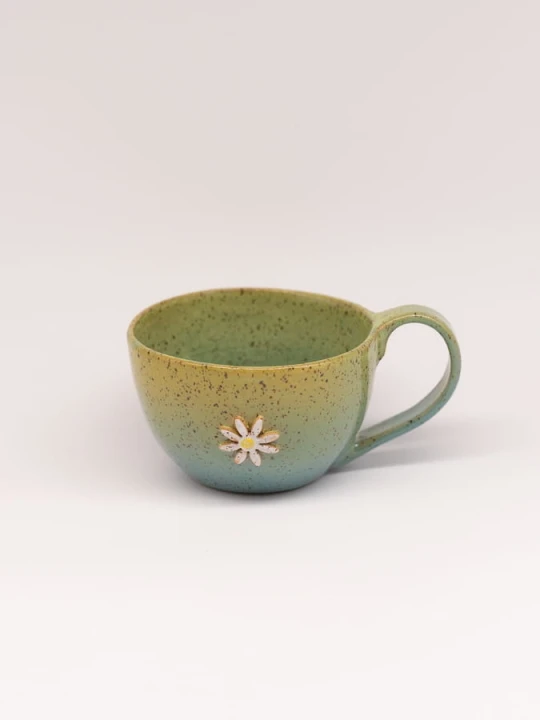 Filiżanka z kwiatkiem.jpg