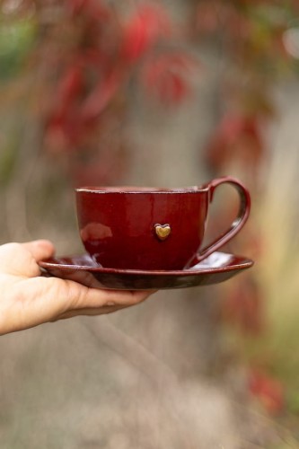 Bordowy spodek ceramiczny 16 cm pod filiżankę 300 ml – zestaw handmade