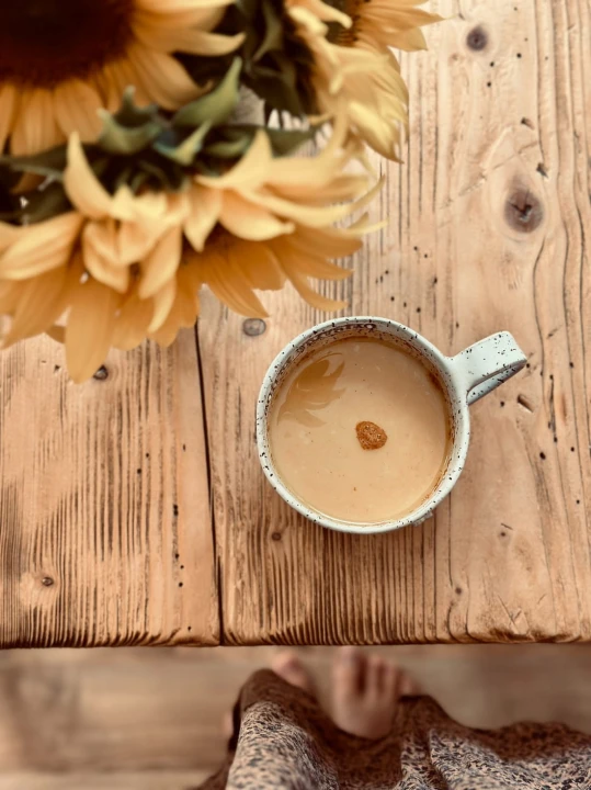 Kubek ceramiczny 400 ml stracciatella z kawą – ceramika handmade